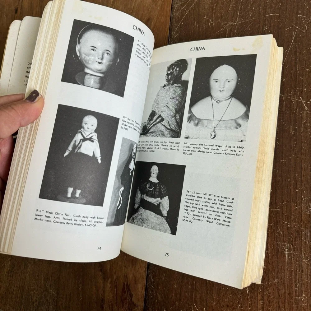 Doll Values ANTIQUE & MODERN Identification‎ book 1979 Patricia Smith